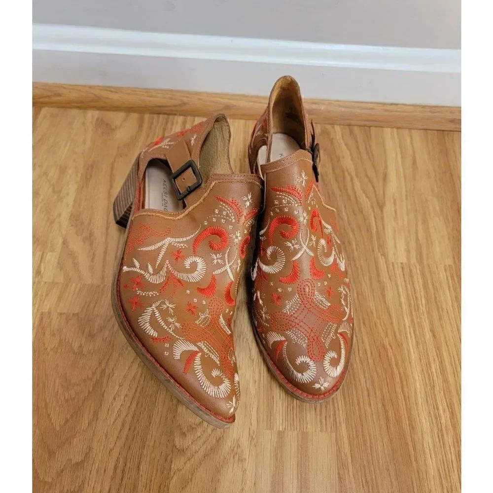 Kelsie Dagger Brooklyn Kline Ankle Boots 8.5
